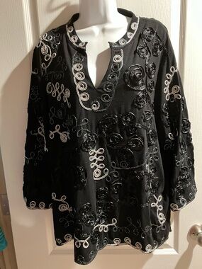 Black Embroidered Rosette Tunic Top